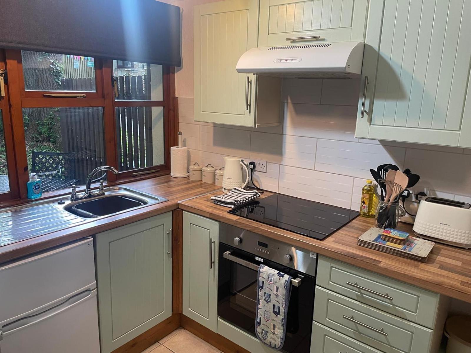 Rebels Retreat - 2-Bed Chalet Nr St Ives & Hayle Extérieur photo